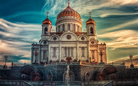 Обои храм, церковь, купола, здание, кресты, фонтан для рабочего стола ...