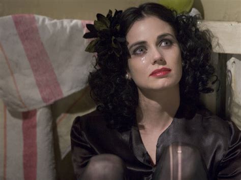 Mia - Mia Kirshner Wallpaper (1061147) - Fanpop