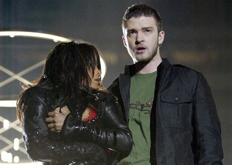 Super Bowl 2004: Janet Jackson löst „Nipplegate“ aus — Rolling Stone