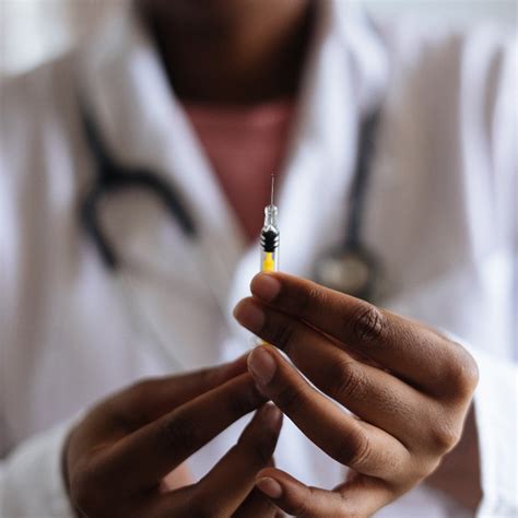 safety guidance  injection techniques  avoid rare shoulder injuries