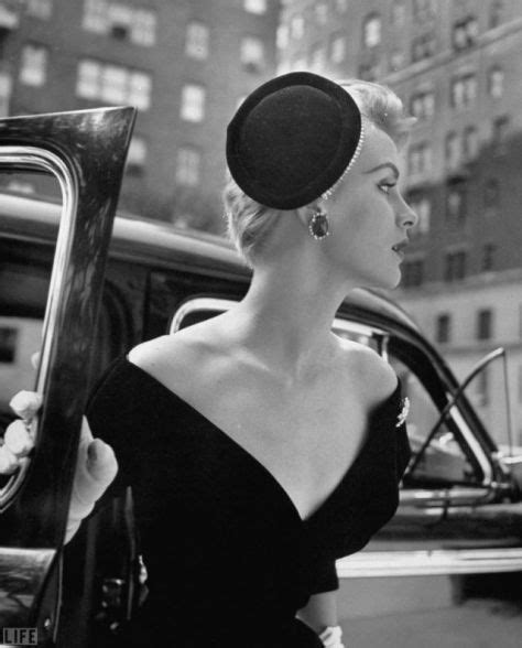 NINA LEEN, Photographer | The Incubator