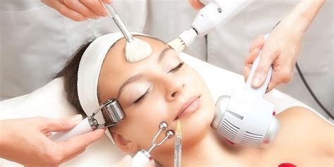 6 Wacky Beauty Treatments Every Woman Should Try in Her Lifetime ...