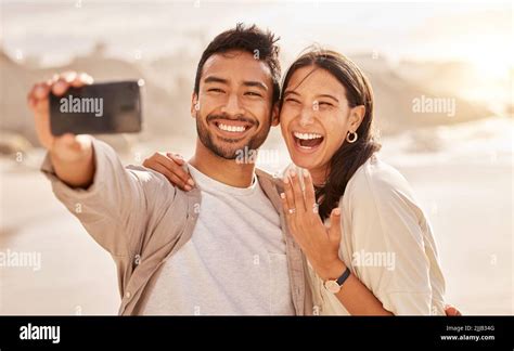 selfies beach  res stock photography  images alamy