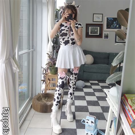 Awholelottazozo Nude