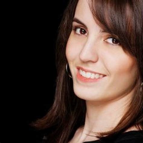 Fernanda Ferrairo - YouTube