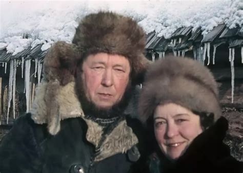 Из-за чего сводила счеты с жизнью супруга Солженицына и Чем он довел ее ...