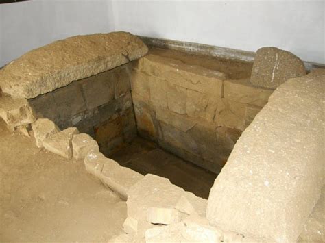 10 тракийски гробници в Долината на тракийскитe царе