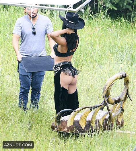 Adriana Lima Sexy Photos Spotted Shooting For Victoria Secrets - AZNude