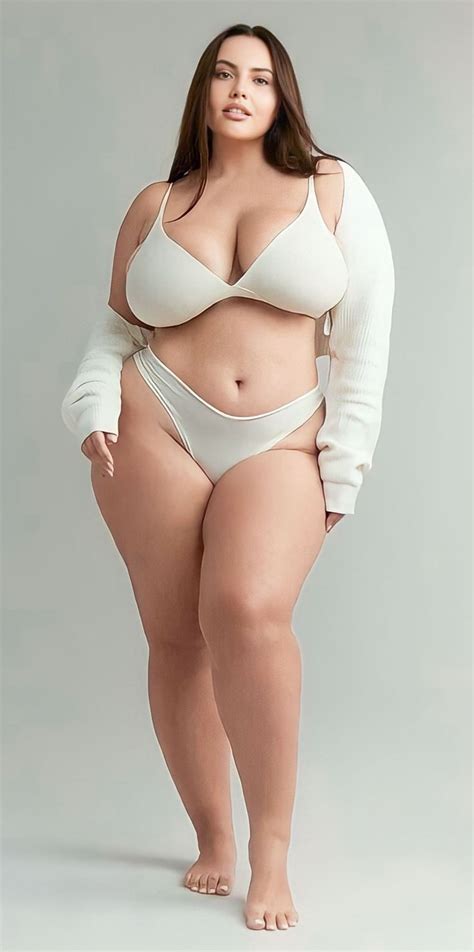 Beautiful Women Over 40, Beautiful Women Pictures, Curvy Girl Outfits ...