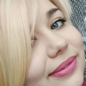 Mayapoprotskaya's skype model profile - LiveCamModelShows.com