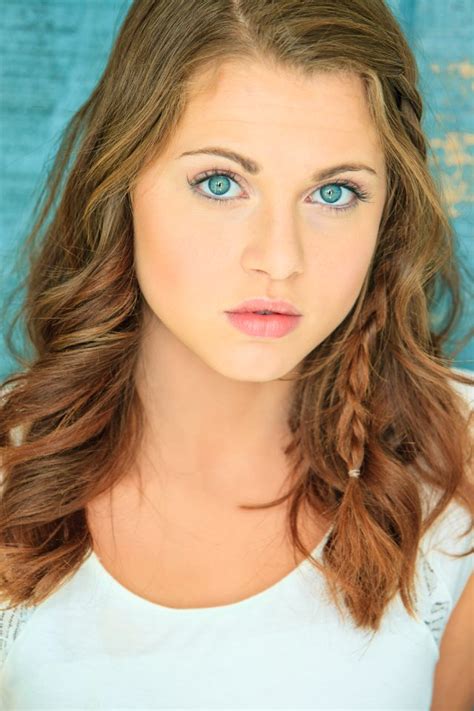 Anne Winters Pictures