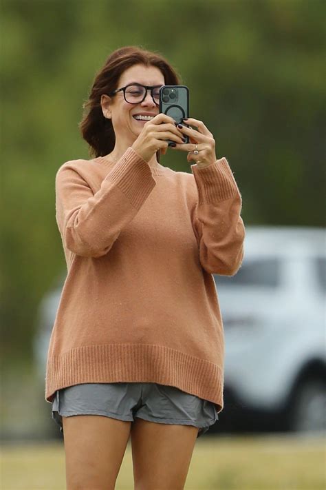 Kate Walsh Style, Clothes, Outfits and Fashion • CelebMafia