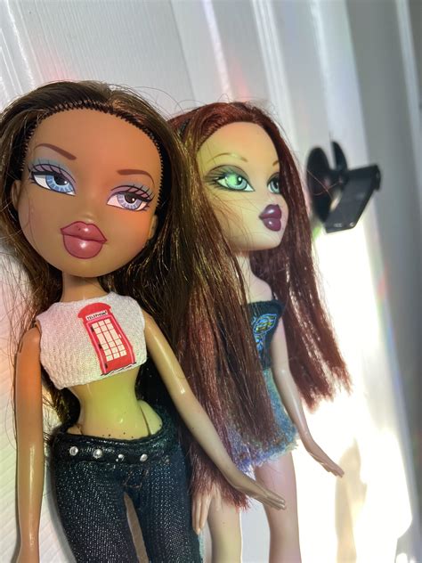 Roxxi and Nevra 💚 : r/Dolls