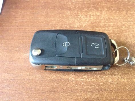Установка платы сигнализации в брелок выкидного ключа — Skoda Octavia ...