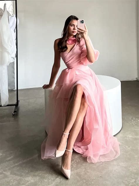 Вечерние платья напрокат или купить. 👗 Платья в аренду и напрокат Tana ...