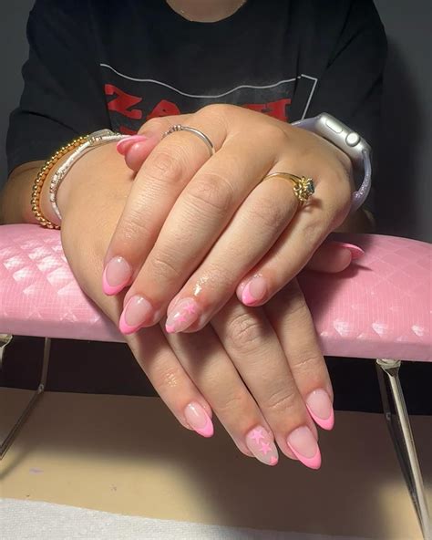 Chloe Lopez (@chloedoingnails) • Instagram photos and videos