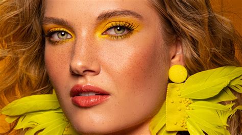 SEVEN7EEN Makeup, Skincare, Suncare & Nails - Hellenica