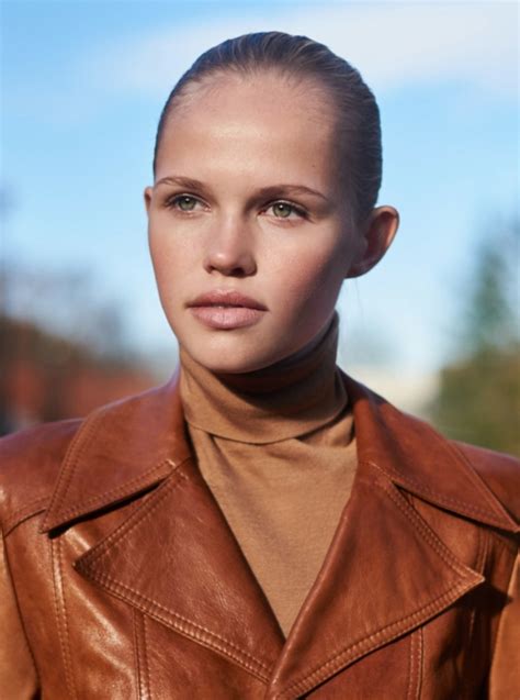 Rosalie Schreiner | 100% Connected