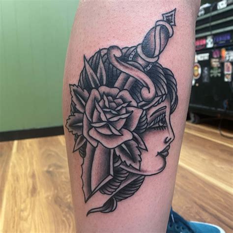 What the popularity of traditional sleeve fill in ideas means 7