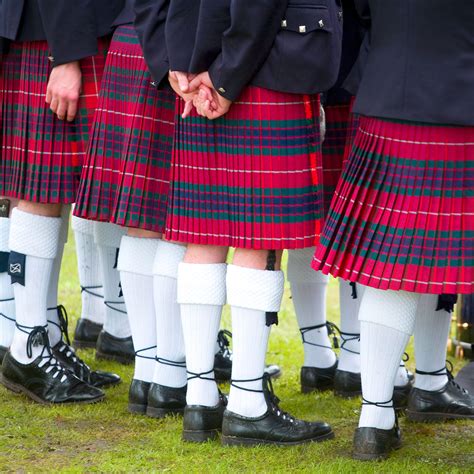 50 Weird Laws Around the World - Crazy and Strange Laws from the Globe