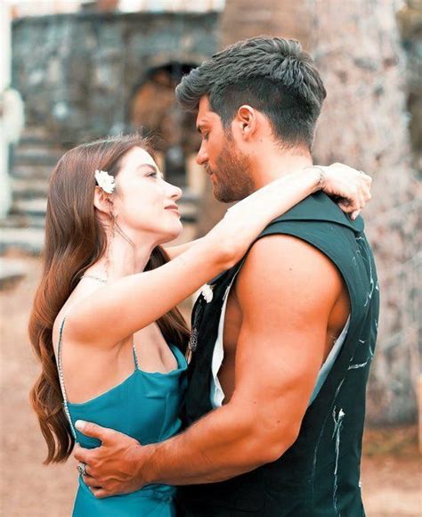 røza;🪐 on Twitter | Uomini bellissimi, Foto romantiche, Attori