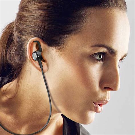 Наушники которые передают звук через кость: Aftershokz (Shokz ...