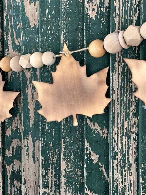 DIY Dollar Store Fall Garland Craft