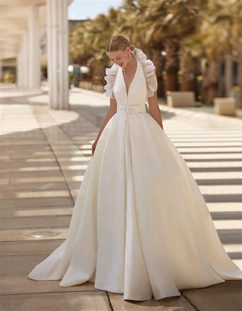 100 vestidos de novia de corte princesa para tu boda