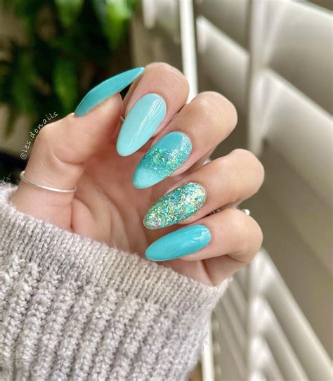 Teal Acrylic Nails
