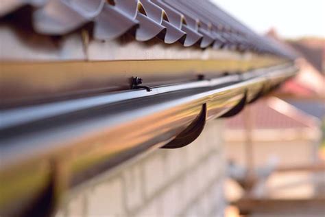 How to install guttering