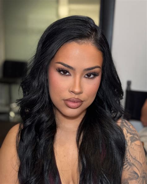 Miami Makeup Artist | glam queen @araqueenbae 😍😍😍 makeup by