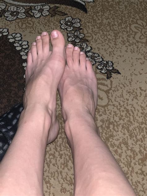 Night feet : r/Male_Feet