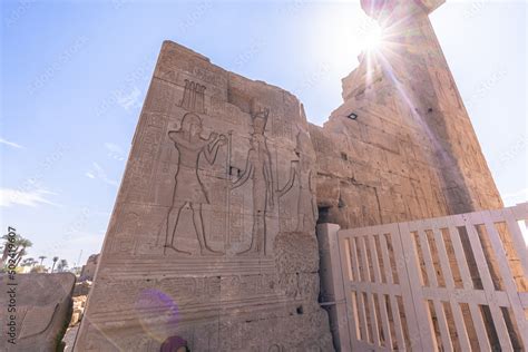 dendera egypt november    great ancient egyptian temple