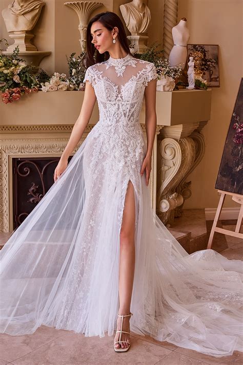 WL035-Lace & Tulle Short Sleeve Wedding Gown-Andrea & Leo | LADY BLACK