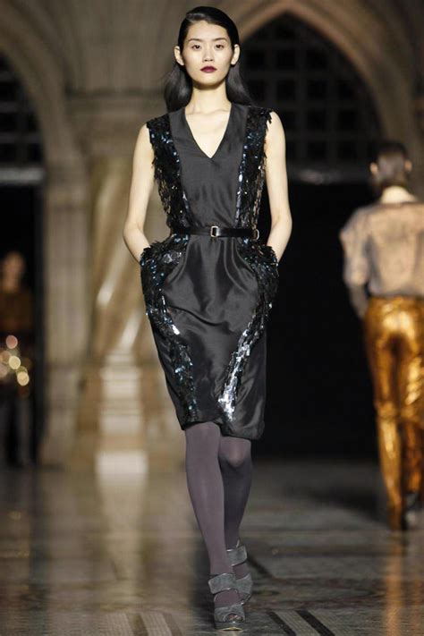 nicole farhi nicole farhi rtw fw  cool chic style fashion