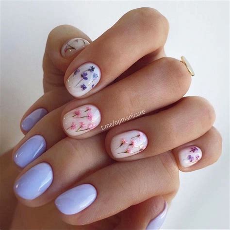 Elegant Violet Manicure