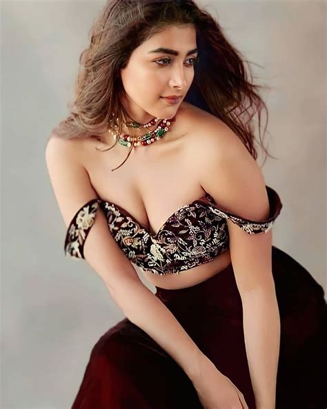 Download Hot Girl Indian Actress Pooja Hegde Wallpaper | Wallpapers.com