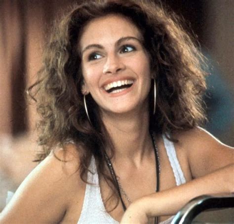 10 Most Popular Actresses in their 50s - WiseLancer | Julia roberts ...