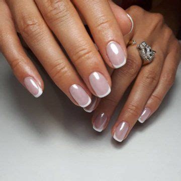 Втирка на ногтях: новинки зеркального маникюра 2019 | Nails, French ...