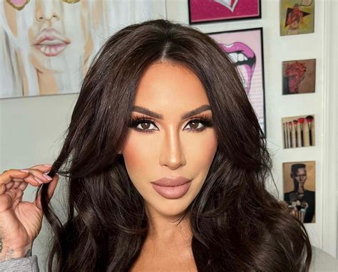 Savanna Santos biography, 27 Photos, Age, Height, Real Name, Instagram ...