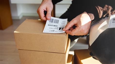 How to Send a Prepaid Return Shipping Label | Easyship Blog (2023)