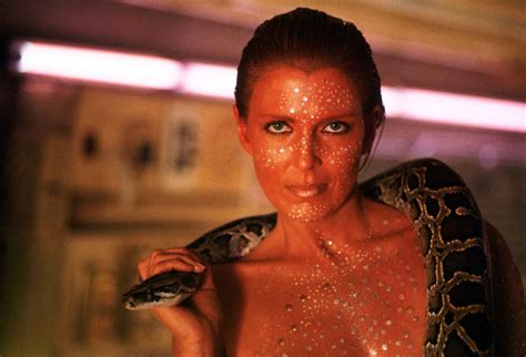 Joanna Cassidy as Zhora in Blade Runner - Blade Runner Photo (8229974 ...