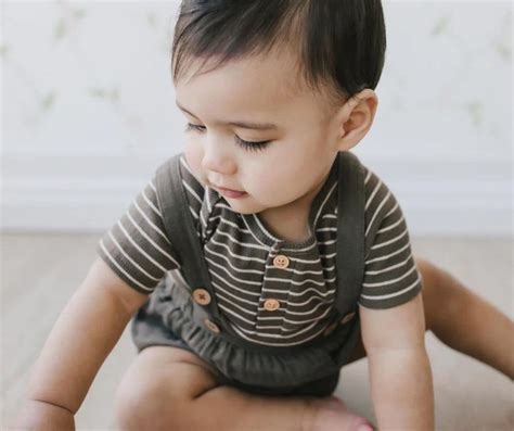 Best Places To Find Baby Clothes In Canada - BabieBlue