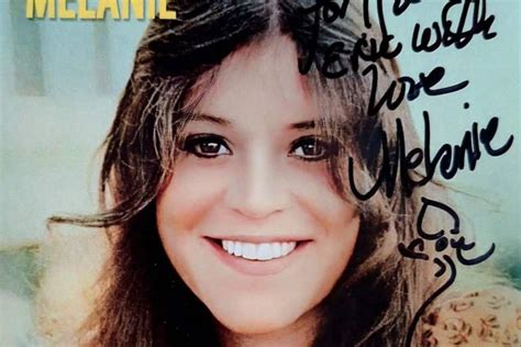 muere melanie una de las estrellas del festival de woodstock de