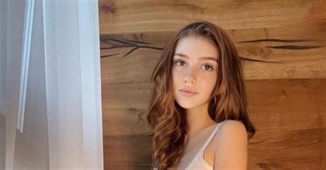 Olivia Casta Biography, Age, Weight, Relationships, Net worth, Plus ...