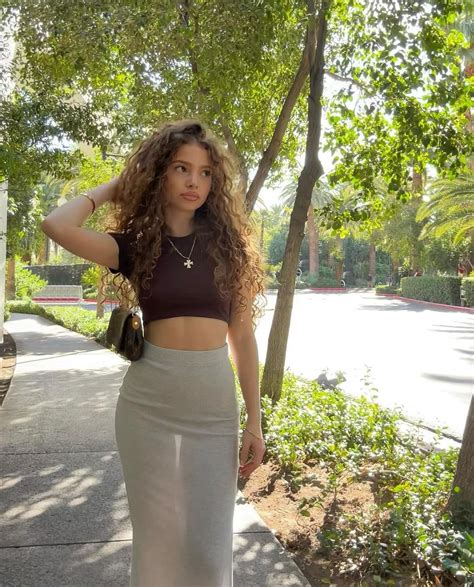 Pinterest | Inspiração cabelo, Roupas, Roupas tumblr