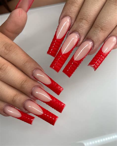 33+ Super Elegant Red French Tip Coffin Nails - Nail Designs Daily