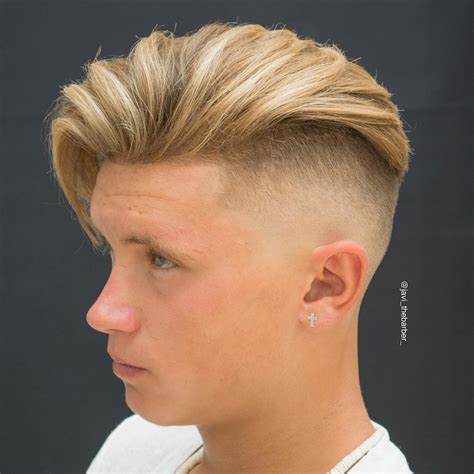 top  undercut hairstyles  men part  vrogueco