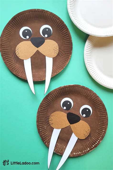 Paper Plate Walrus Craft {Free Template}