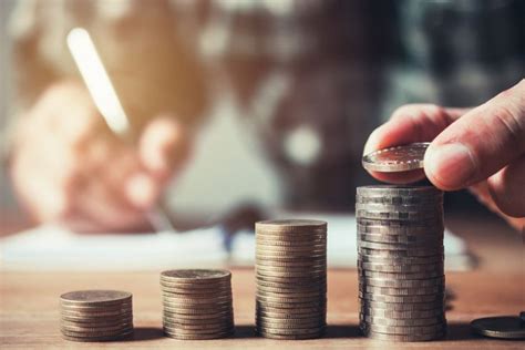 mercado financeiro em  resumo  cenario cash management money